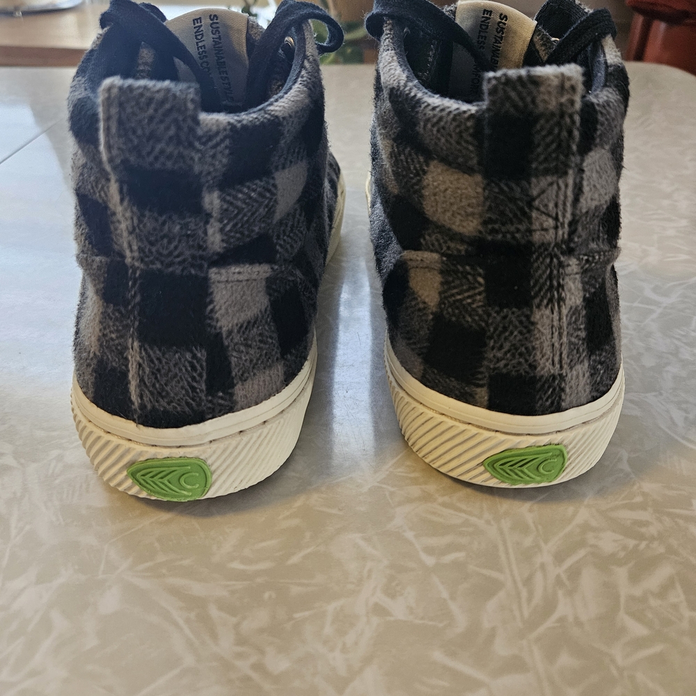 Cariuma OCA High Top Black Plaid Womens 8.5 - Picture 5 of 6